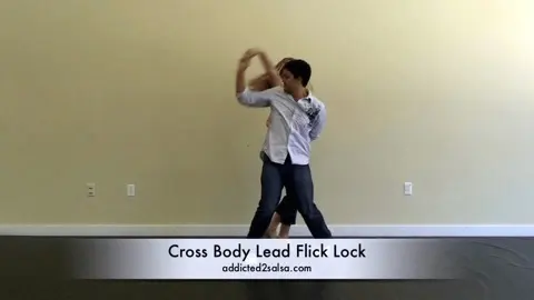 Cross Body Lead Flick Lock